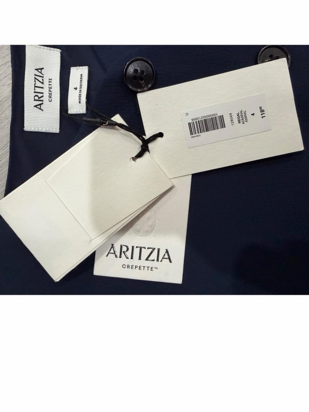 Aritzia Wilfred Regal Vest - Crepette in Admiral Navy. Size 4. - Picture 7 of 7